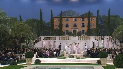 Alta Costura: Desfile da Chanel sem o mestre Karl