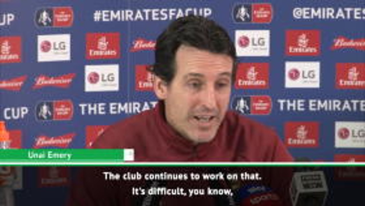 We only want to sign one or two players -  Emery