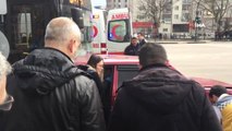 Bursa'da Can Pazarı...otomobil, Yolcu Otobüsüyle Kafa Kafaya Çarpıştı