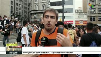 Estudiantes marchan contra aumento en la tarifa del pasaje en Brasil