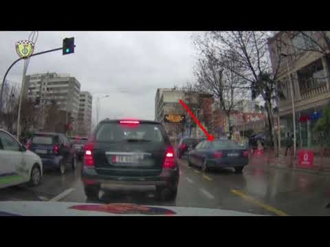 Lëviznin në korsitë e dedikuara, policia ndëshkon drejtuesit e mjeteve