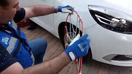 Cómo colocar las cadenas de nieve