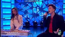 Raoul y Bélen cantan 