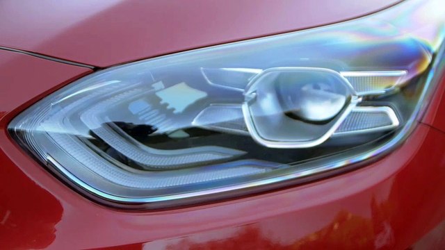 Shooting Brake Kia ProCeed (Statique: extérieur et intérieur)