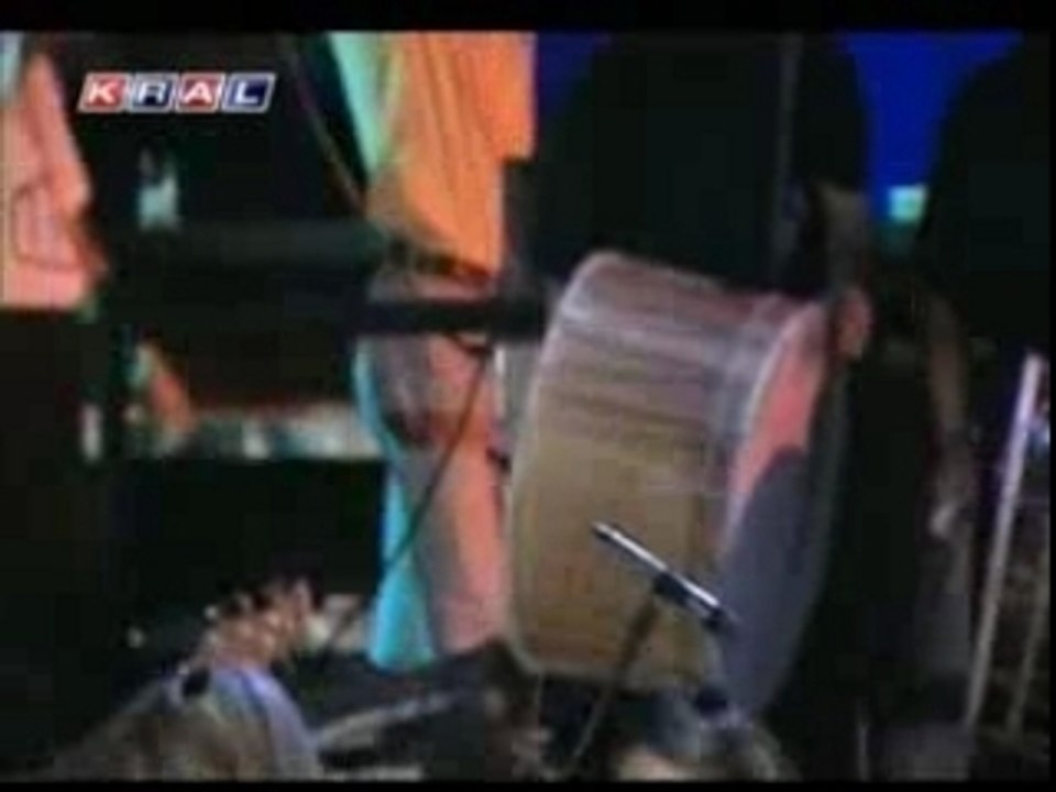 Zerrin Özer - Deli Yaz by Aluxton