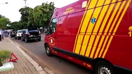 Colisão envolve três carros e deixa três feridos