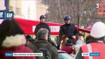 Police : des hommes et des chevaux