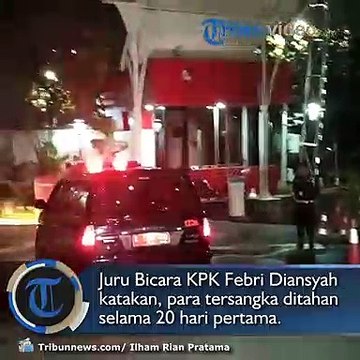 Tersangka Kasus Suap Infrastruktur di Kabupaten Mesuji Tampak Santai saat Hendak Ditahan KPK