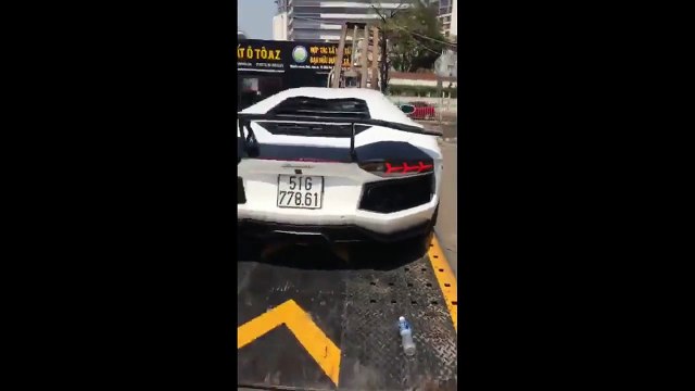 Mới xuất hiện tại Sài thành, siêu xe Lamborghini Aventador bí ẩn nhất Việt Nam đã có biển số