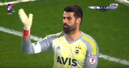 Takım Arkadaşlarına Küfreden Volkan Demirel, Kameralara Yakalandı