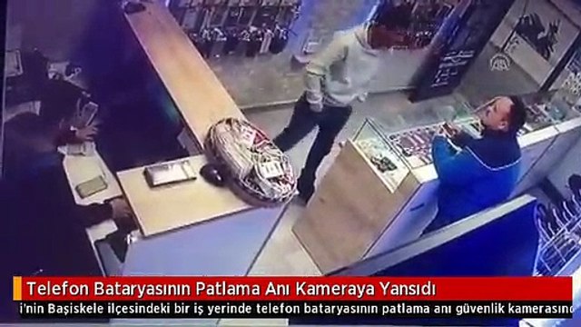 Telefon Bataryasının Patlama Anı Kameraya Yansıdı