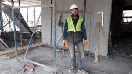 Suriyeli İnşaat İşçisinden Seyyar Satıcıyı Hayatta Tutan Hamle