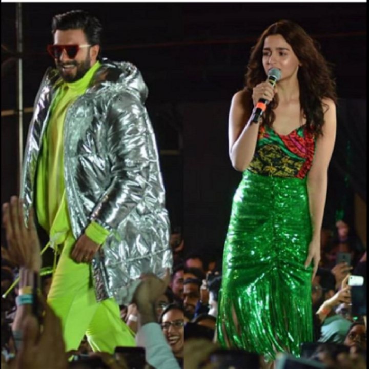 Gully Boy का म्यूजिक लॉन्च ,Ranveer Singh turns into his rapper avatar at ‘Gully Boy’ music launch