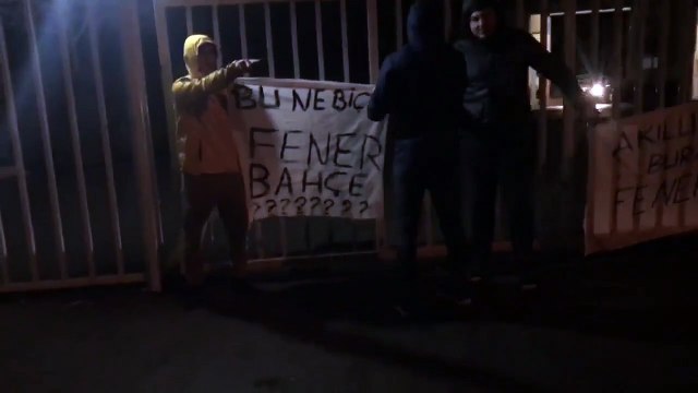 Fenerbahçe taraftarından Ali Koç'a tepki: Söylesene başkan, bu ne biçim Fenerbahçe?