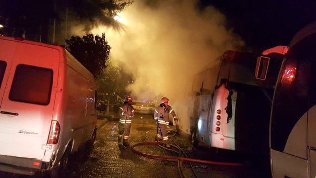 Alev Alev Yanan Midibüs Kamerada