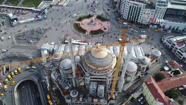 Taksim Camii ve Topçu Kışlası alanı havadan görüntülendi