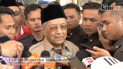 Dr Mahathir: Najib trying to gain sympathy