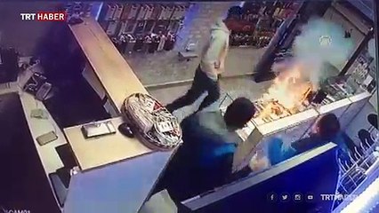 Telefon bataryasının patlama anı kamerada