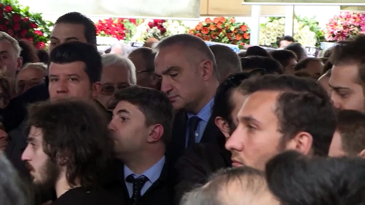 Ayşen Gruda son yolculuğuna uğurlandı - İSTANBUL