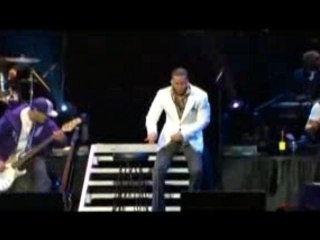 Aventura Live At MSG - Los Infieles (LRM Video)
