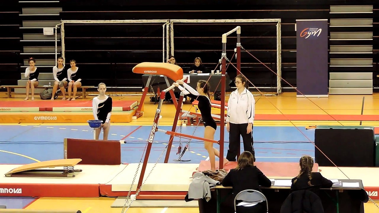 Compétition du 20/01 BARRES ASYMETRIQUE Clarisse