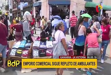 Ambulantes toman por completo emporio comercial de Gamarra