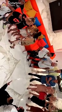 Amélie Neten : en direct du tournage des Anges 11, elle dévoile quel célèbre DJ a rejoint les candidats !