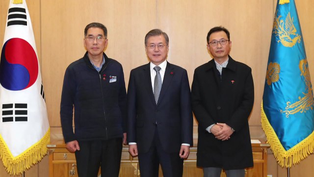 문 대통령, 양대노총 위원장 면담...경사노위 참여 촉구 / YTN