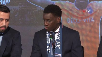 Başakşehir, Demba Ba ile 2.5 Yıllık Sözleşme İmzaladı