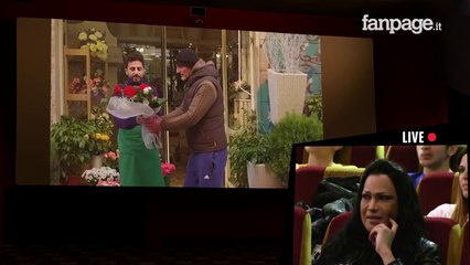 Ragazza trans riceve proposta di matrimonio in un cinema a Napoli
