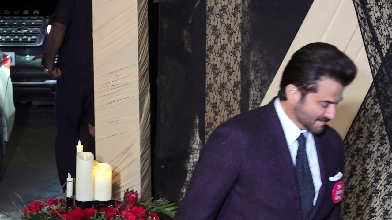 Anil Kapoor At Mukesh Bhatt's Daughter Sakshi's Reception | Filmibeat
