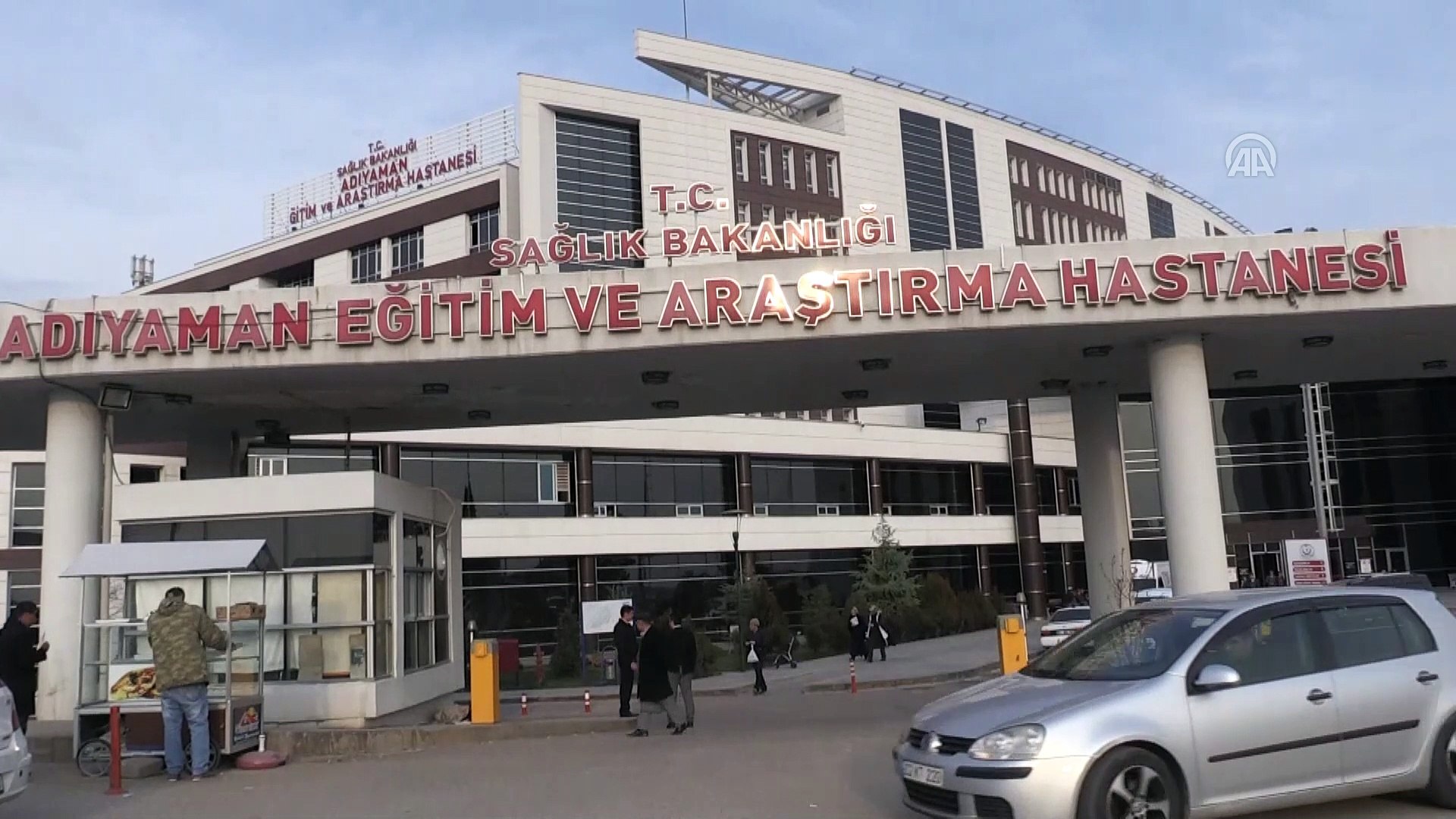 Guvenlik Gorevlilerinin Sahiplendigi Karakiz Hastanenin Maskotu Oldu Adiyaman Dailymotion Video