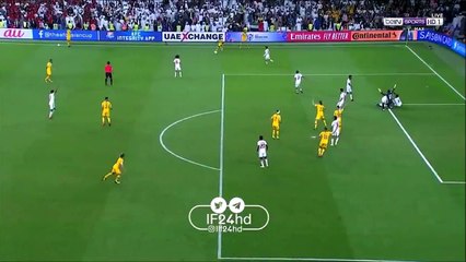 Faris Jumaa collapses on floor after returning onto the field after a head injury vs Australia!