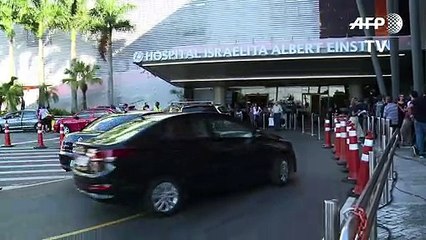 Bolsonaro “estable” tras ser operado en Brasil