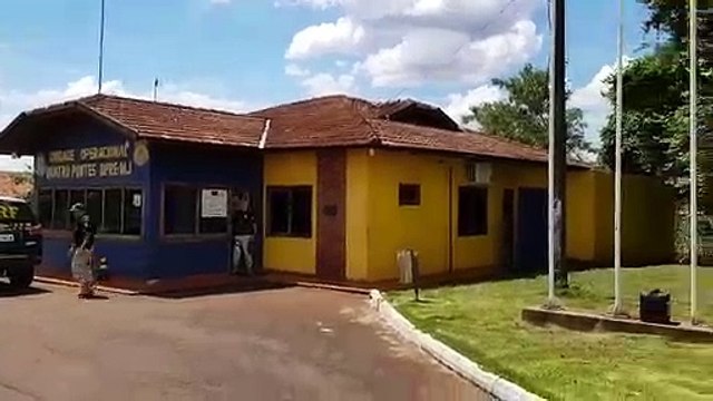PRF prende caminhoneiro que transportava 30 mil pacotes de cigarros contrabandeados