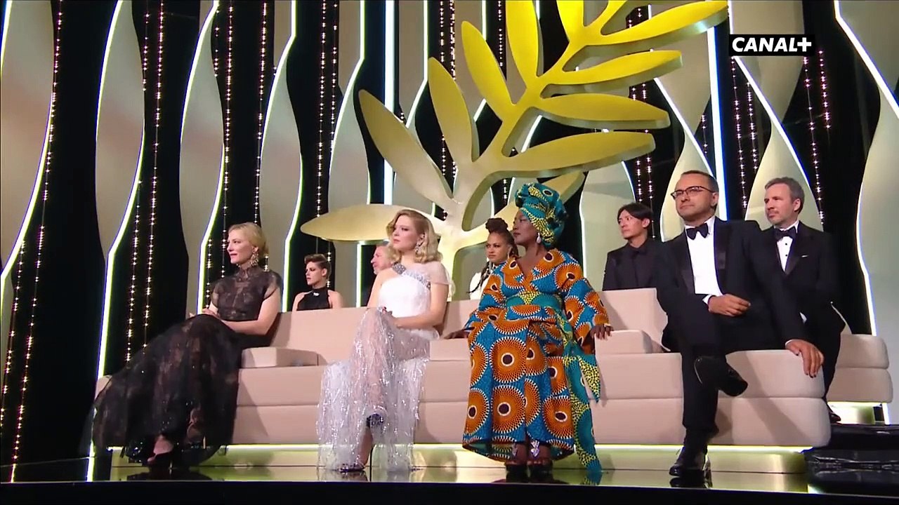 Hommage à Michel Legrand   Juliette Armanet interprète  Les Moulins de mon coeur- Cannes 2018