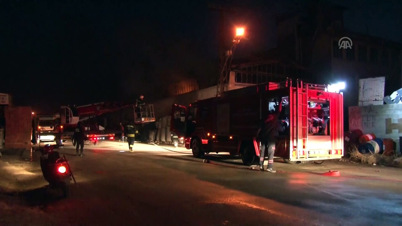 Plastik geri dönüşüm fabrikasında çıkan yangın söndürüldü - KONYA