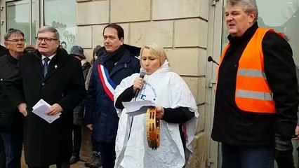 Atkirch refuse dans la rue la fermeture de sa maternité