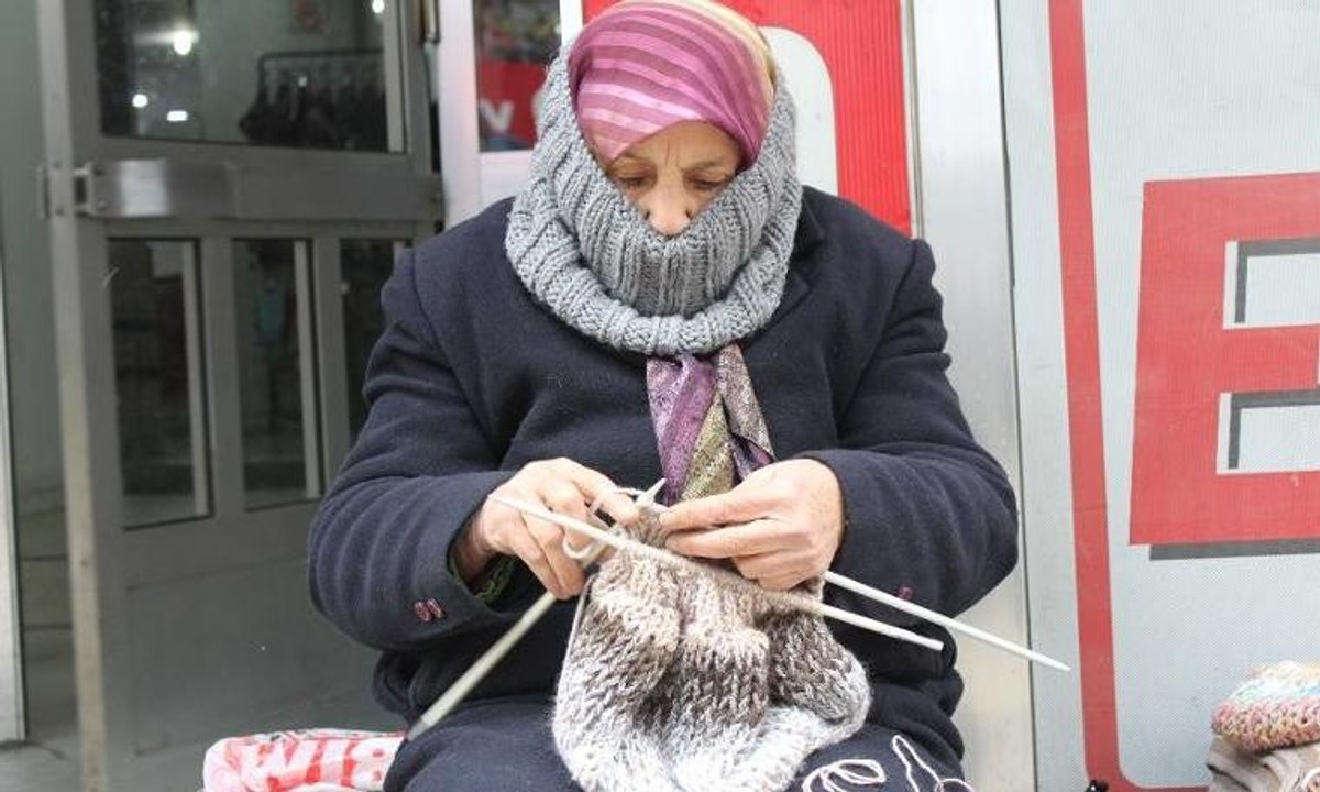 19 dairesi, 9 otomobili vardı şimdi bir odaya muhtaç 