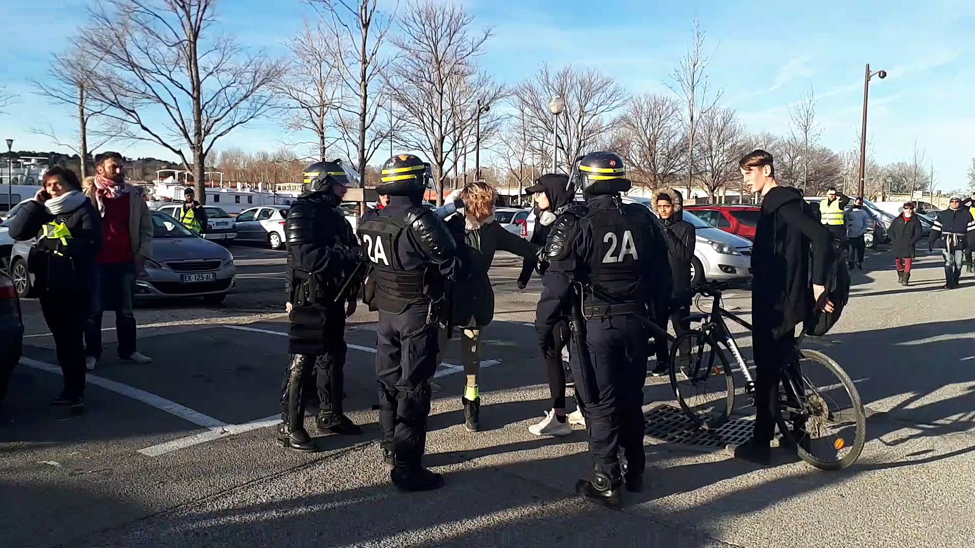 Avignon La Police Multiplie Les Contrôles En Marge De La Manifestation Des Gilets Jaunes
