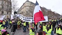 Fransa'da sarı yelekliler gösterilerin 11'inci haftasında sokaklarda - PARİS