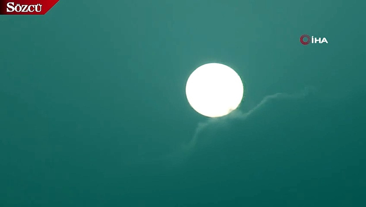 Bulutların arasından çıkan güneş dolunayı andırdı
