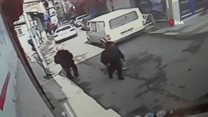 Elazığ'da Silahlı Saldırı Kamerada: 1 Yaralı