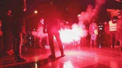 Los "chalecos amarillos" mantienen su pulso con nuevas formas de protesta