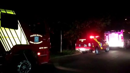 Corpo de Bombeiros combate incêndio em residência