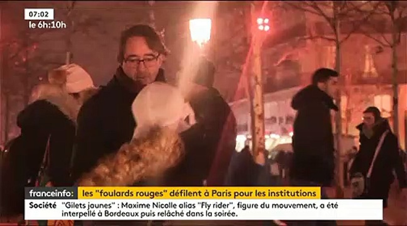 Les foulards rouges tentent de se mobiliser pour protester contre les violences dans les manifestations des gilets jaunes