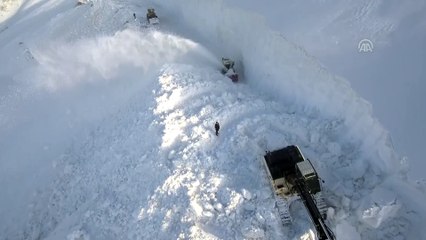 Köy yolunu açma çalışması - MUŞ