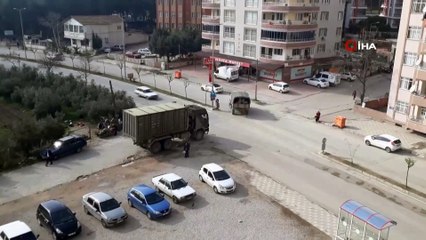 Sınıra askeri sevkiyat sürüyor