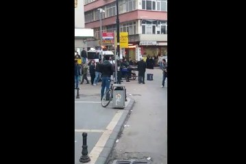 Seyyar Satıcıların Sopalı Kavgası Kamerada