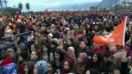 Erdoğan: 'Ülkemize saldırmak için fırsat bekleyen terör örgütleri beslenip, kışkırtılıyor. Biz de ne yaptık; kafalarına kafalarına indik'' - ANTALYA